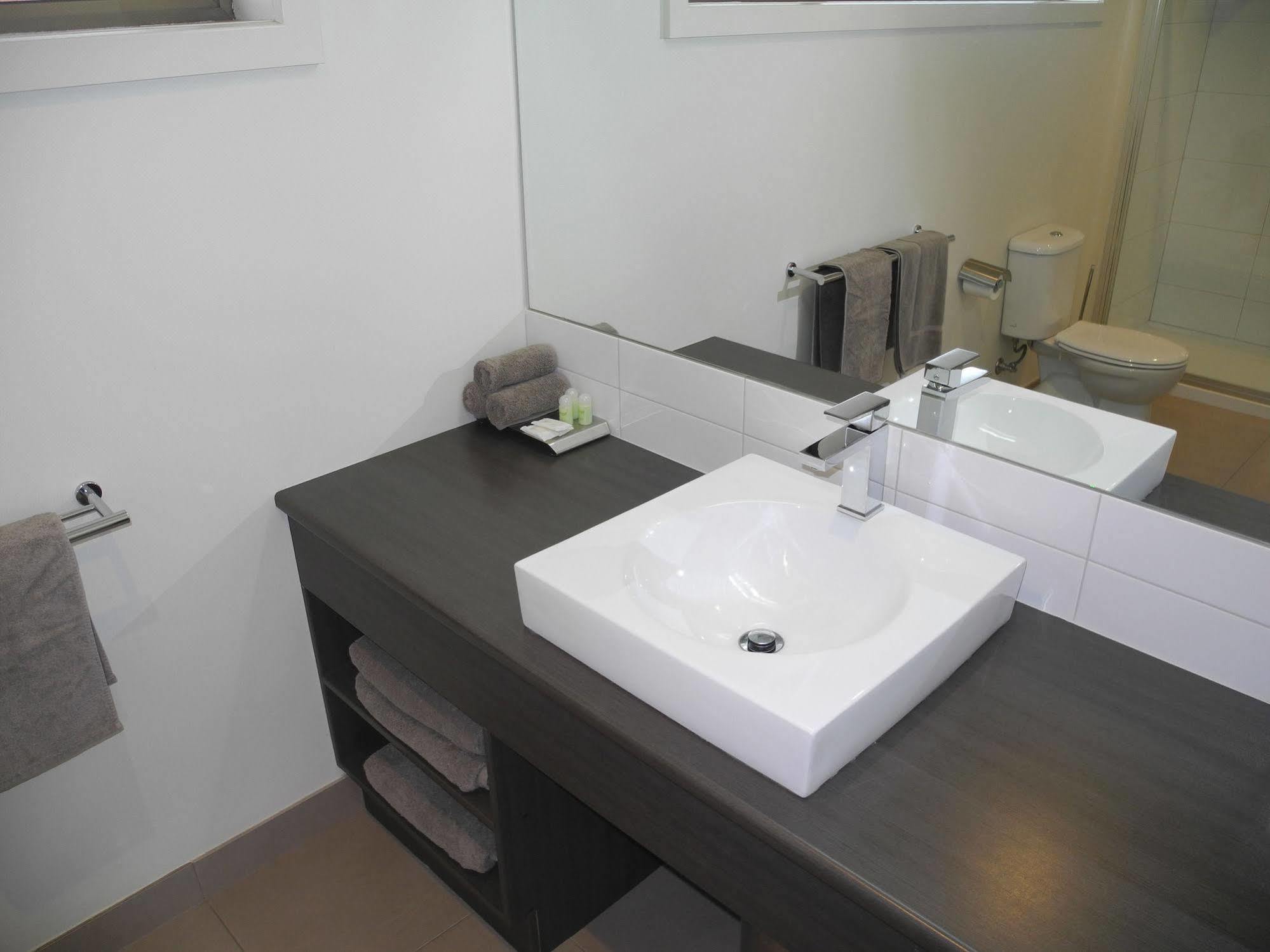 Elm Tree Motel Warrnambool Kültér fotó
